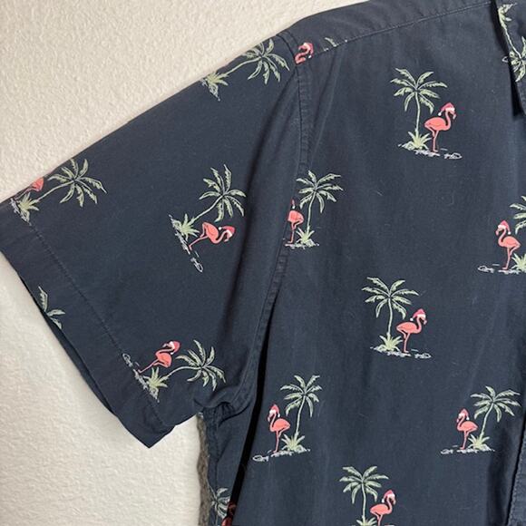Denim & Flower X-Large Button-Up Flamingo Palm Tree Santa Shirt - Picture 3 of 8